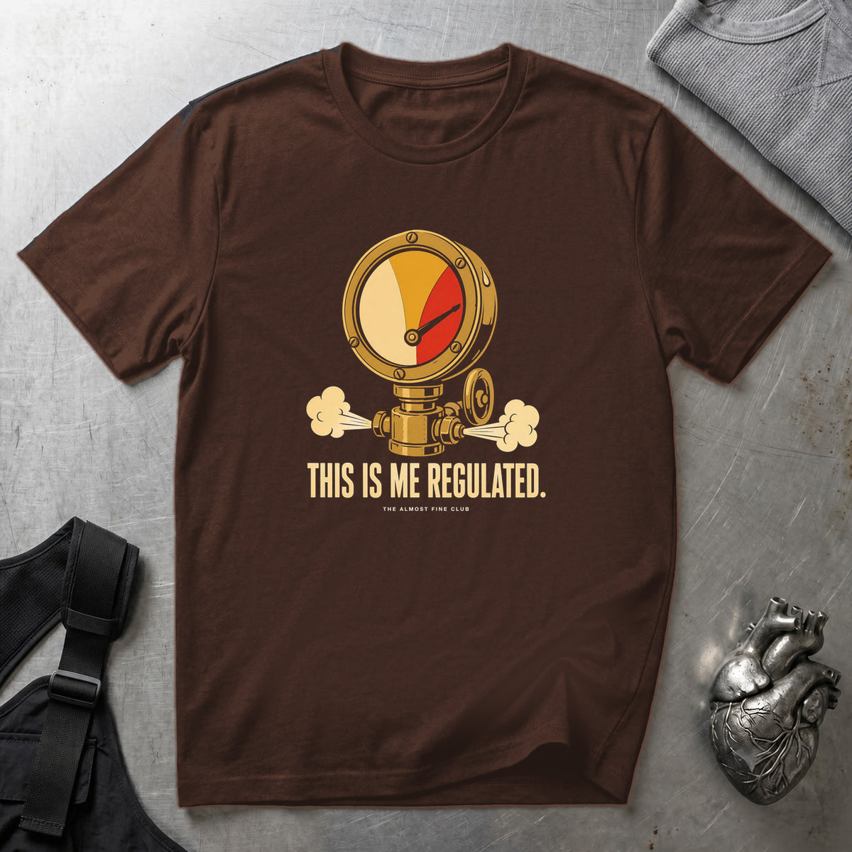 Me Regulated T-Shirt Dark Chocolate tee